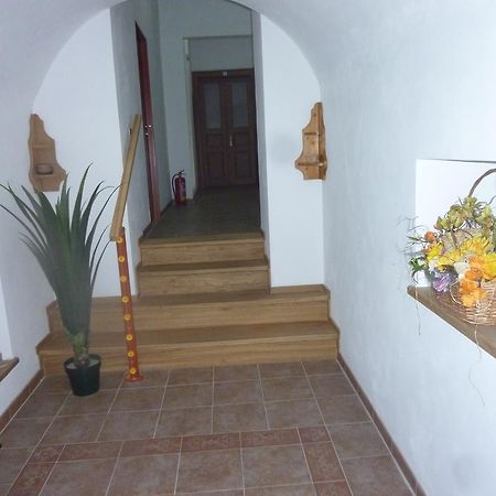 Guest House U Zlateho Jelena Žinkovy エクステリア 写真