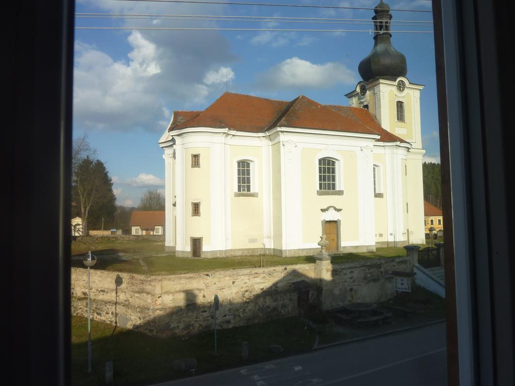 Guest House U Zlateho Jelena Žinkovy エクステリア 写真